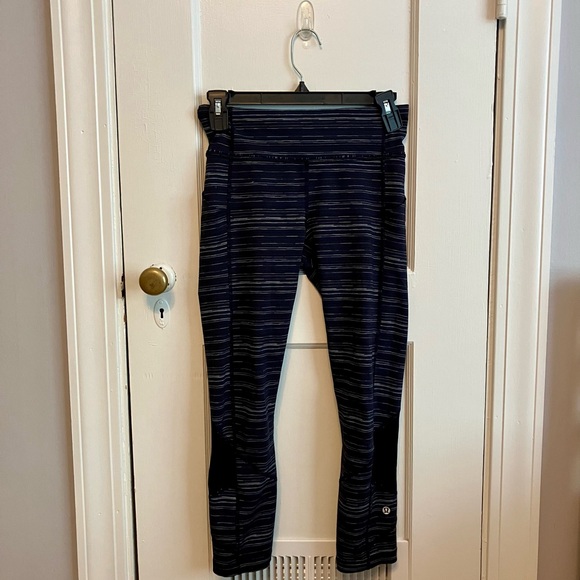 LULULEMON Pace Rival Crop *22" Cyber Stripe Naval Blue Black / Black - Picture 8 of 11